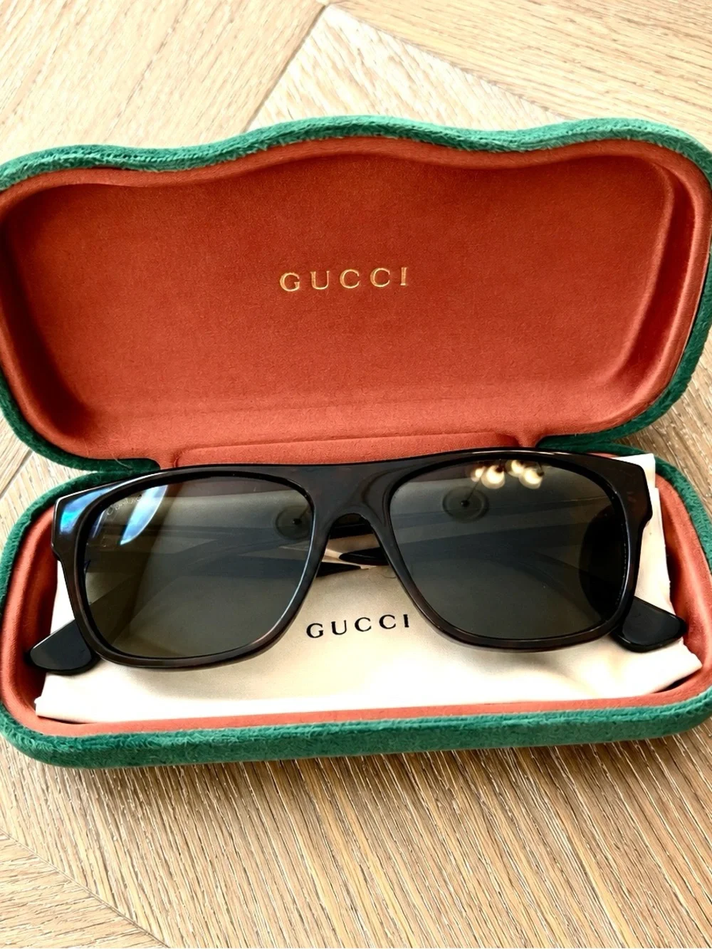 Gucci GG0341S 003 Sunglasses w/ Original Case & Cleaning Cloth
